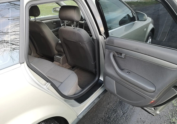Audi A4 cena 11900 przebieg: 287000, rok produkcji 2003 z Ryki małe 781